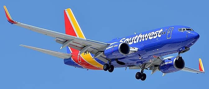 Southwest Boeing 737-73V N7842A, Phoenix Sky Harbor, September 25, 2016